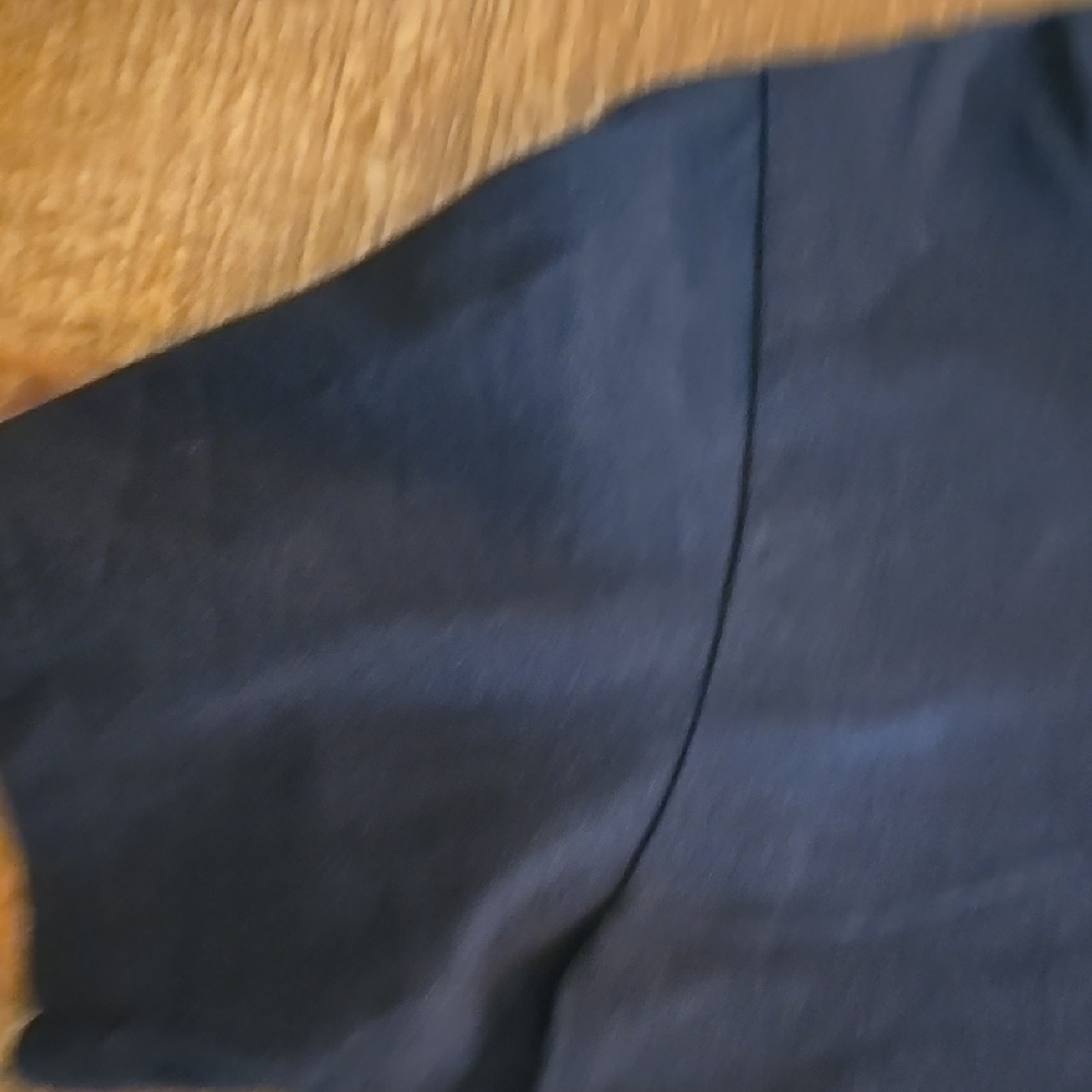Black SUPREME Graphic T-Shirt - Picture 5 of 7